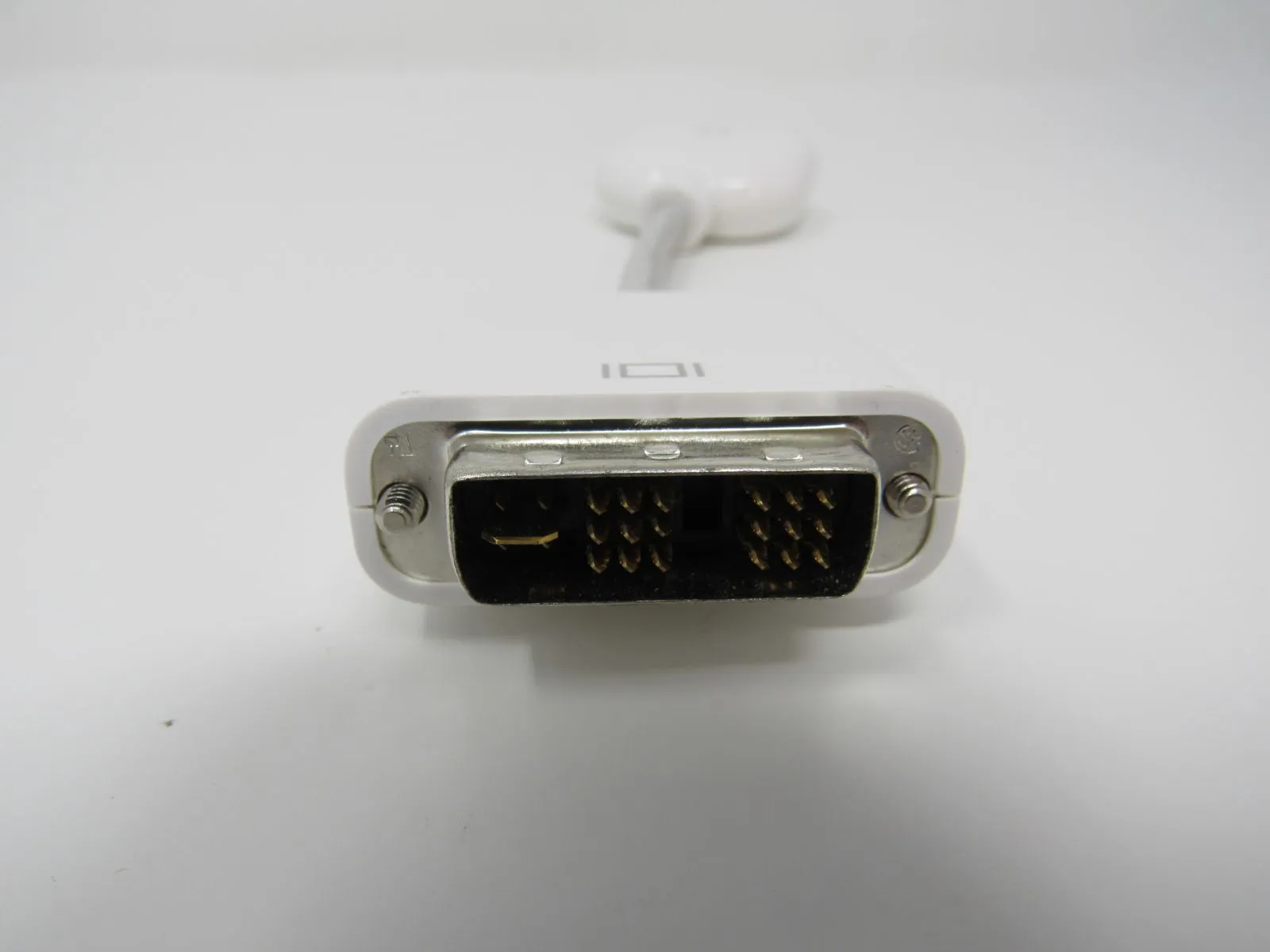 Apple Data Monitor Cable DVI to VGA Adapter 18 Prong Male End 5 Inches M8754G/A -- Used