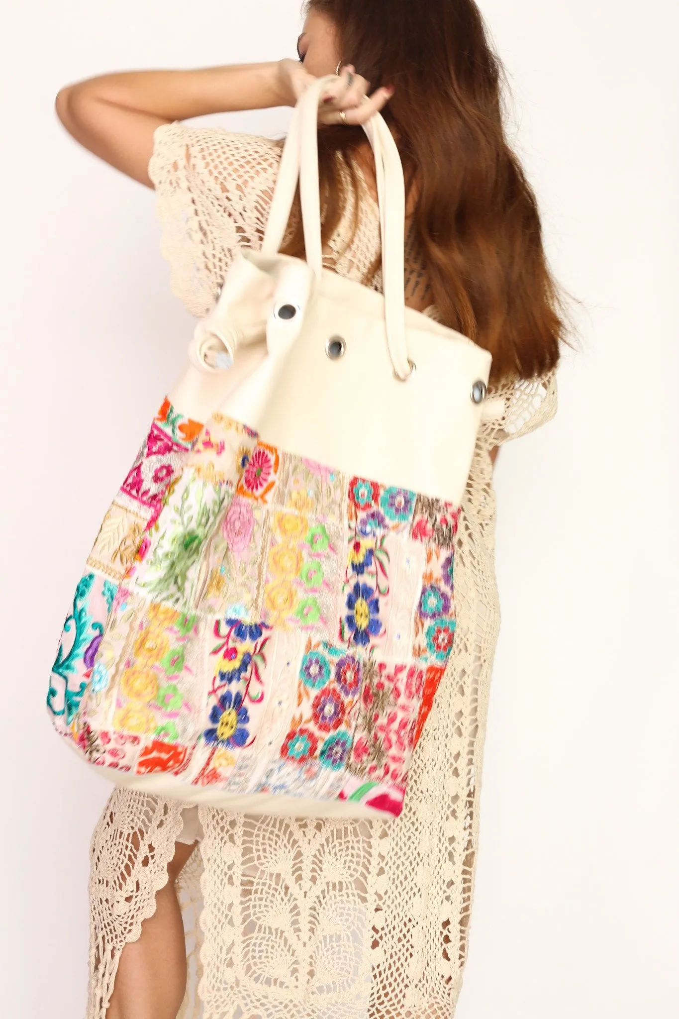 BOHO HOBO EMBROIDERED BAG TOEY