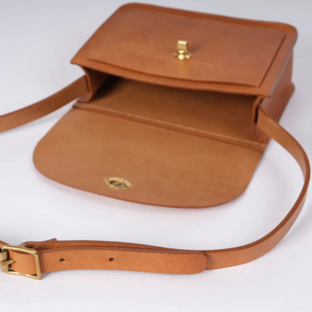 Kate Sheridan Acorn Pocket Lock Bag