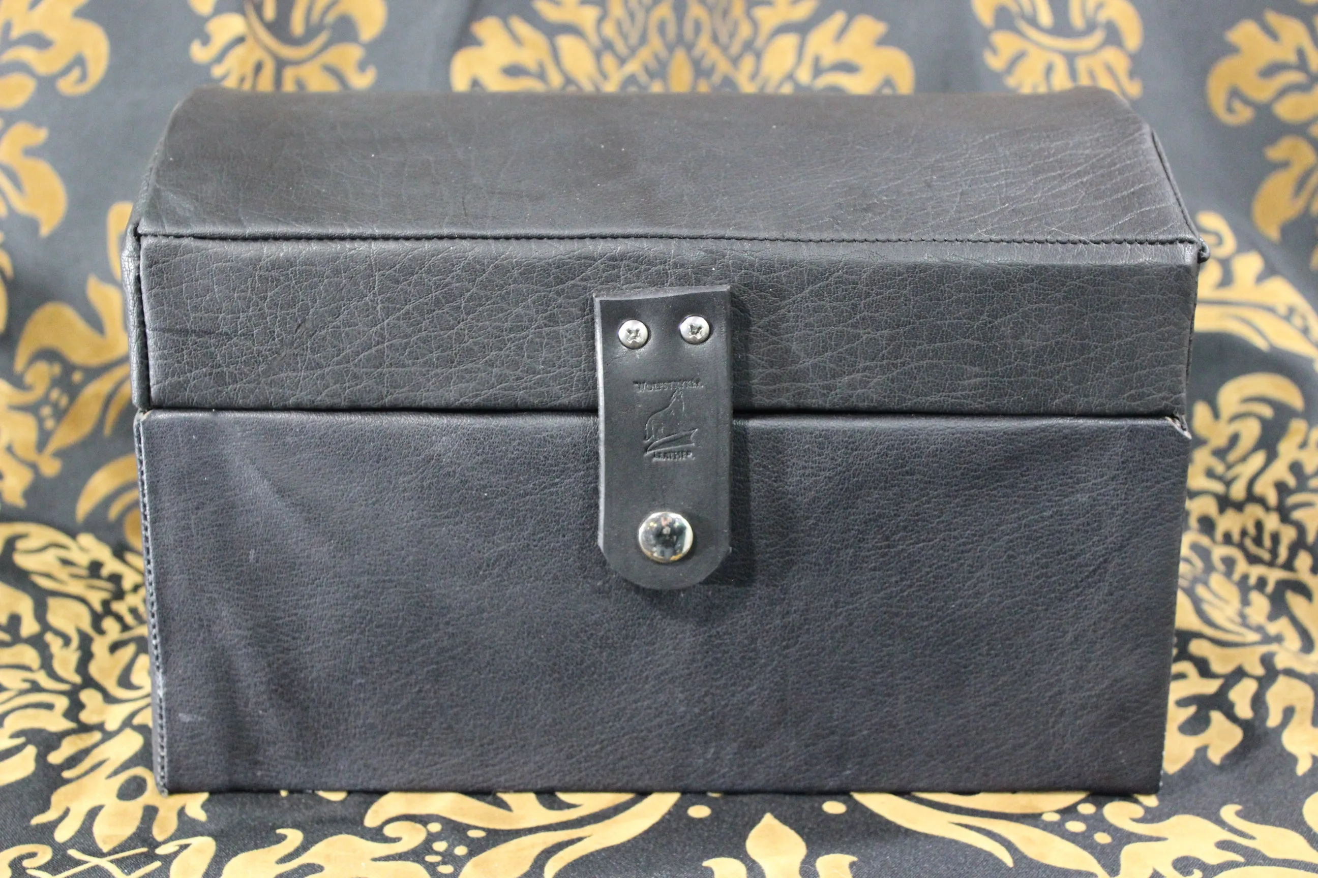 Leather Bound Treasure Chest (Black)