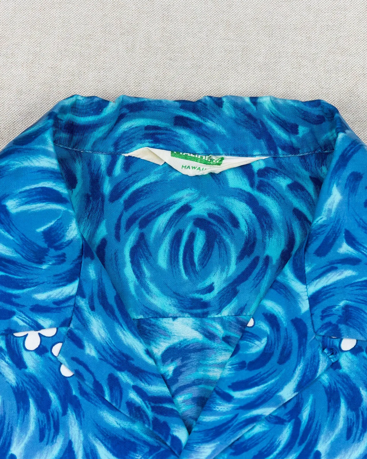 Malahini Hawaii Shirt (L)